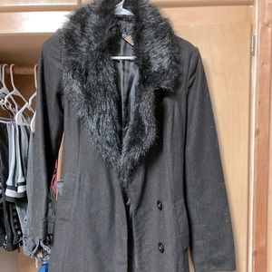 Black fur collar trench coat